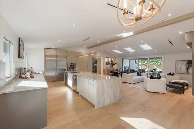 $1,985,000 | 4000 Greystone Drive, Austin, TX 78731