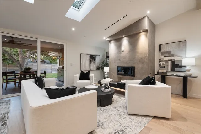 $1,985,000 | 4000 Greystone Drive, Austin, TX 78731