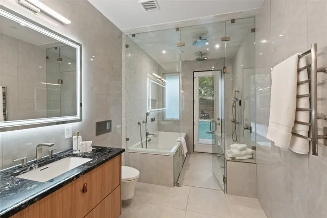 $1,985,000 | 4000 Greystone Drive, Austin, TX 78731