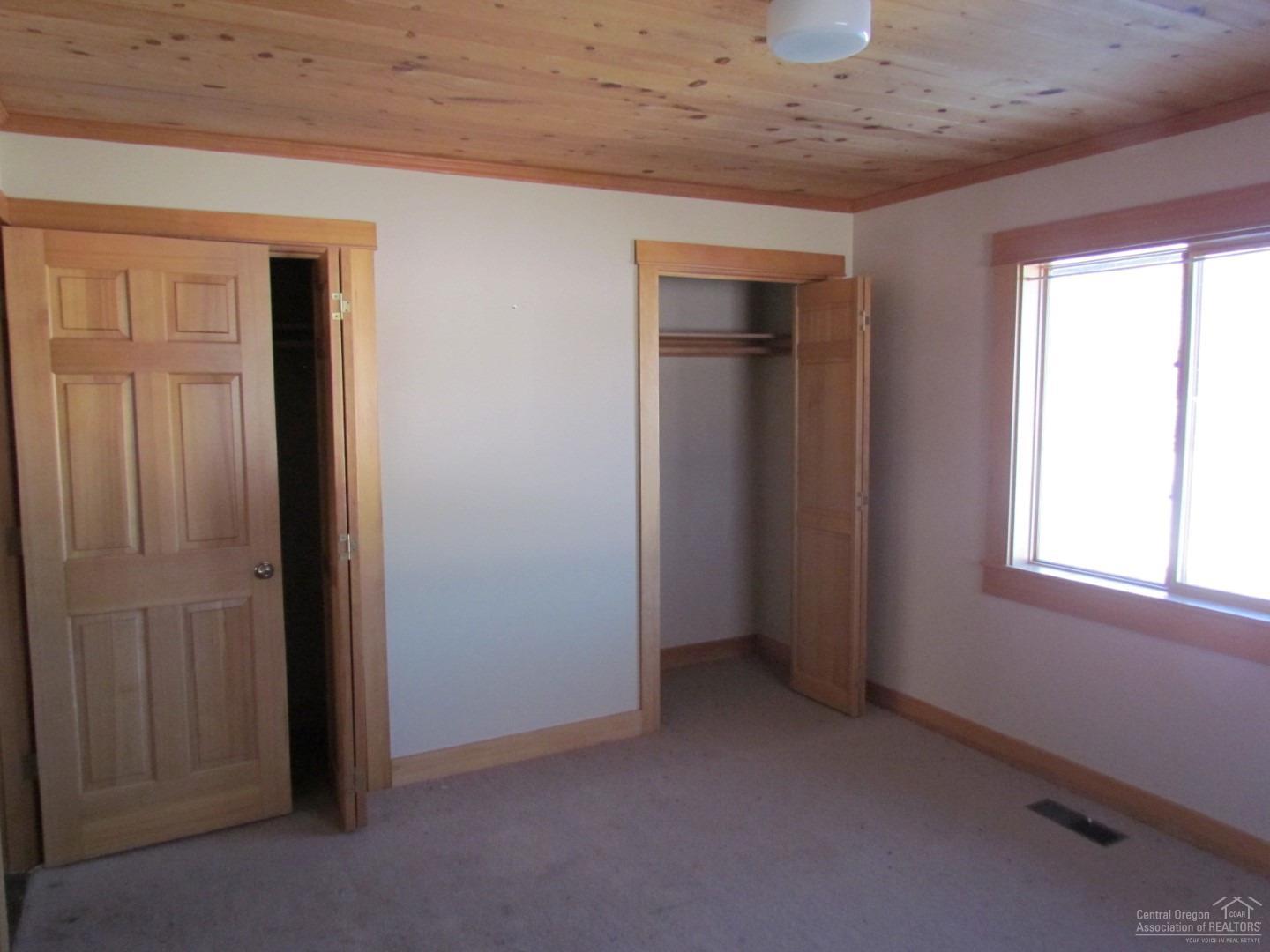 17600 Vandevert Road Bend, OR 97707 - Photo 17 of 24 Gallery Image 17