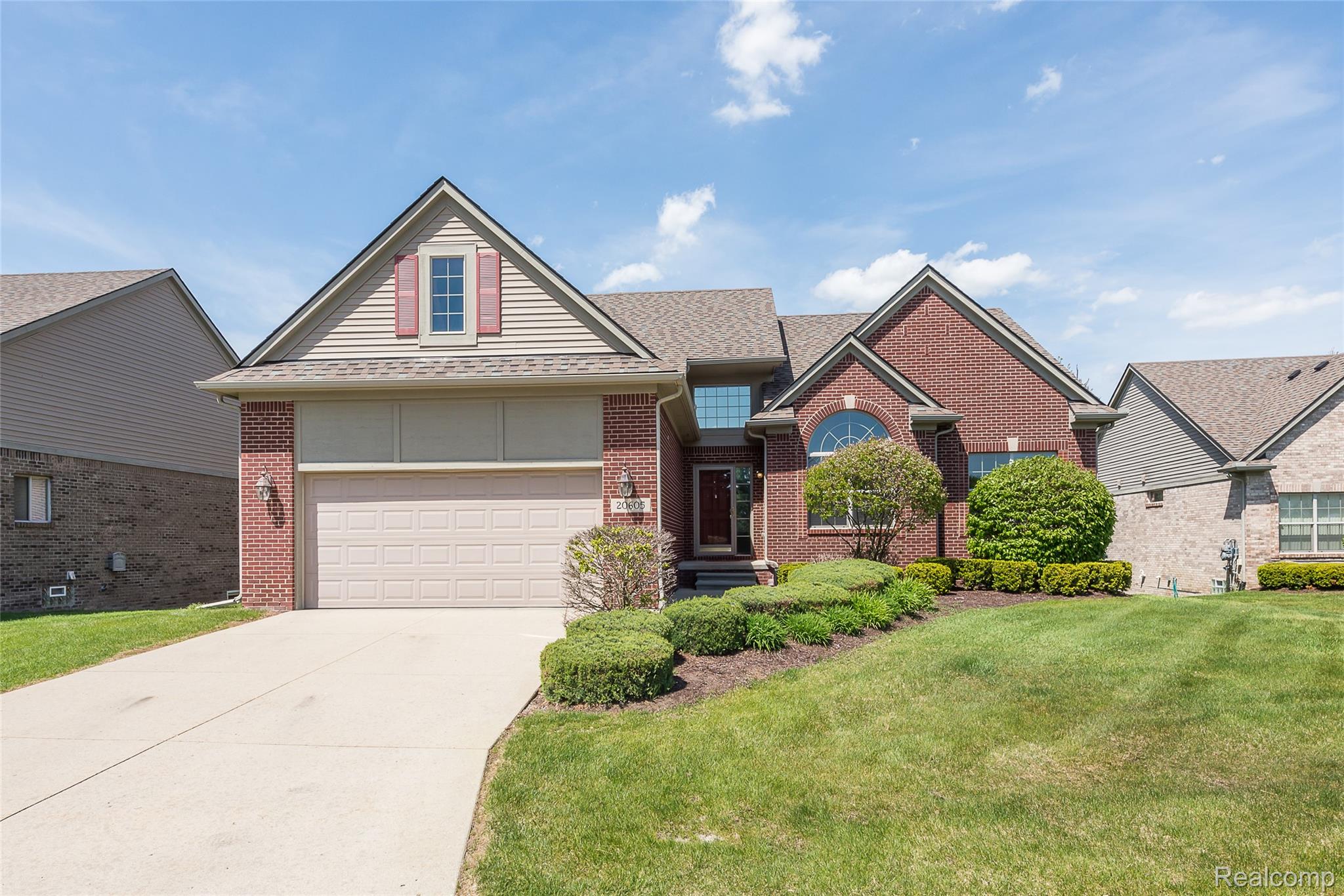 20605 Golf Ridge Circle Livonia, MI 48152 - Photo 1 of 42 Welcome to 20605 Golf Ridge Circle!