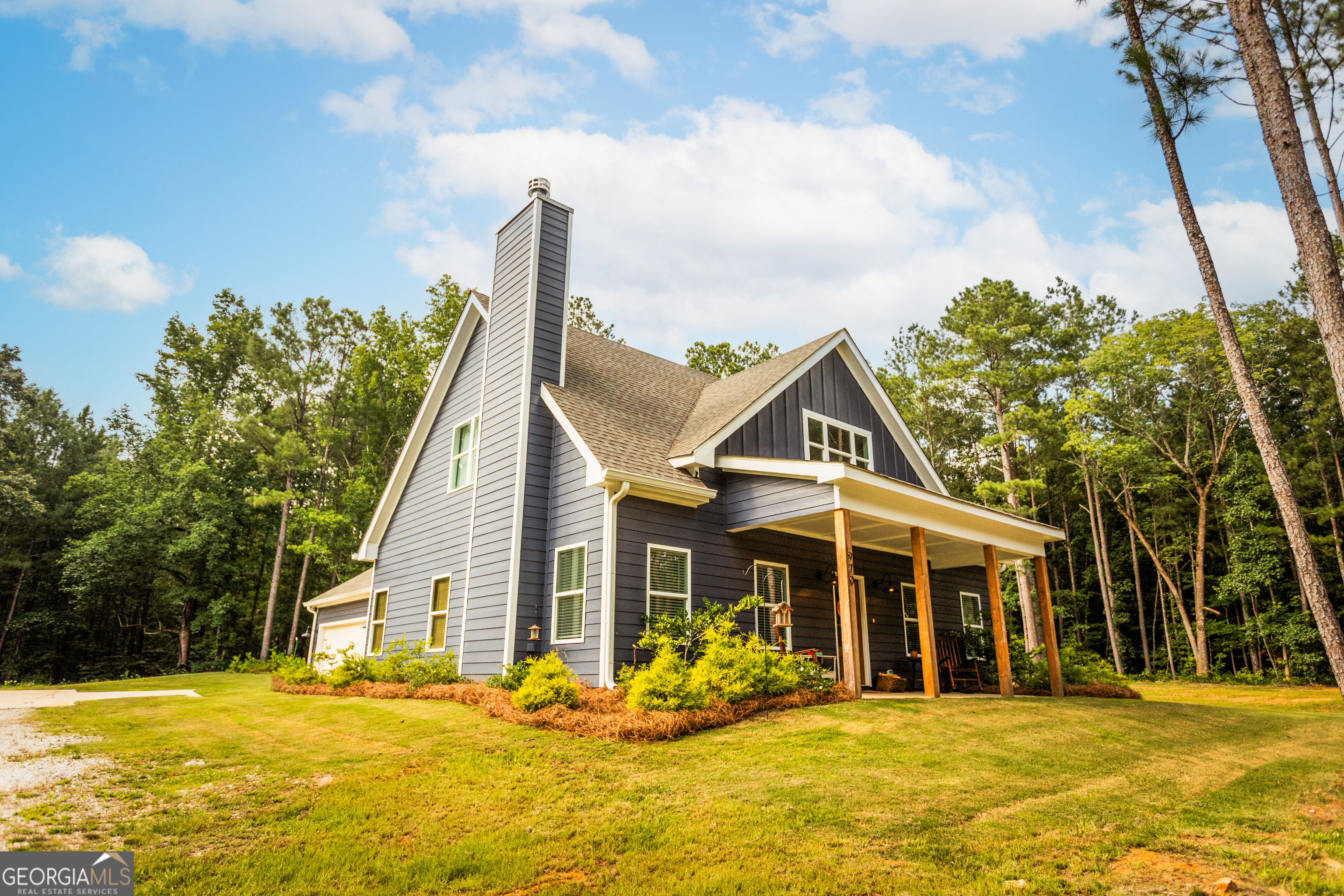 970 Jackson Lake Road Mansfield, GA 30055 - Photo 2 of 43