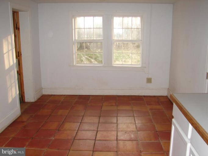 295 Russell Road Berryville, VA 22611 - Photo 5 of 8 Dining Area