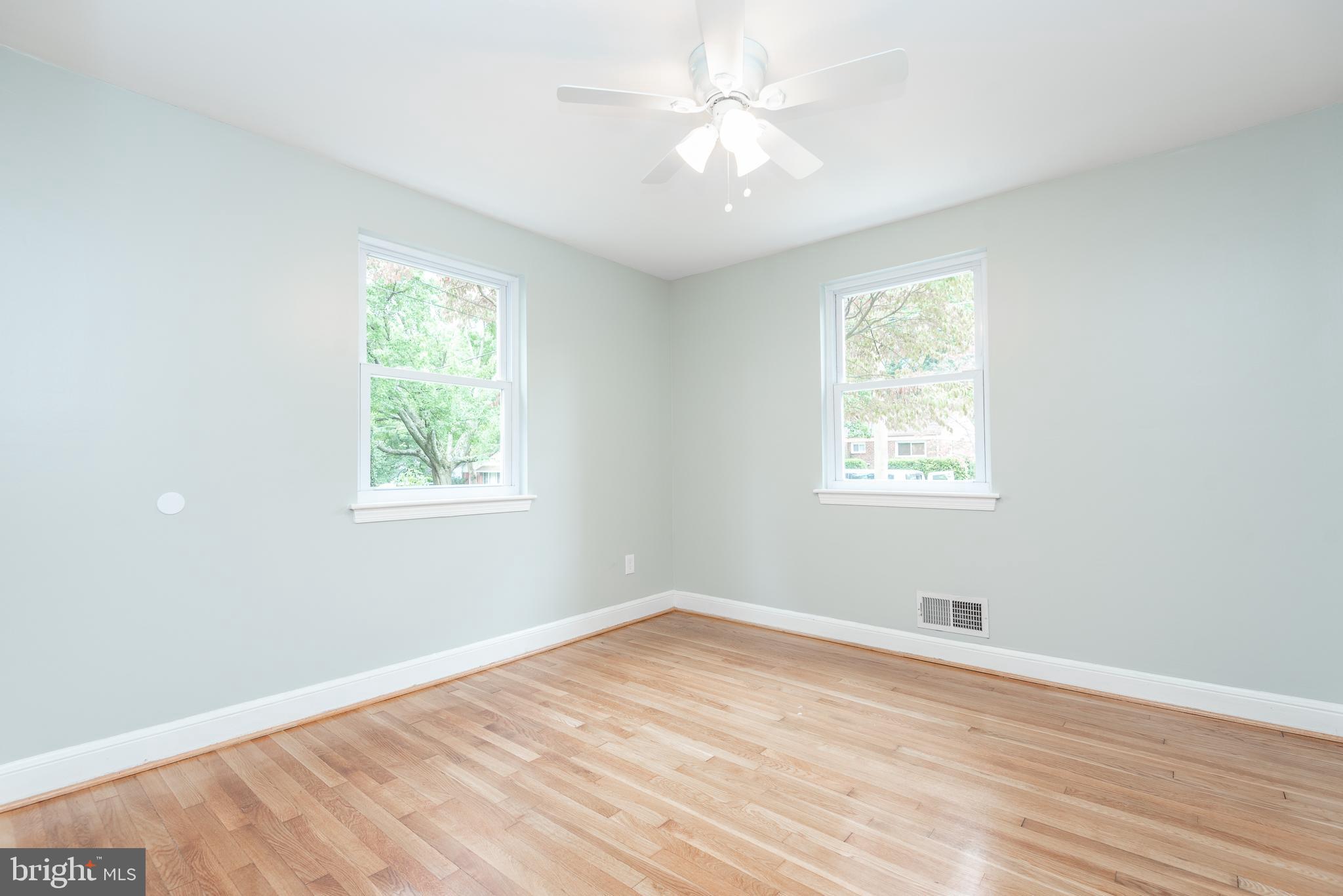9113 Walden Road Silver Spring, MD 20901 - Photo 15 of 39 Main Floor Bedroom 1