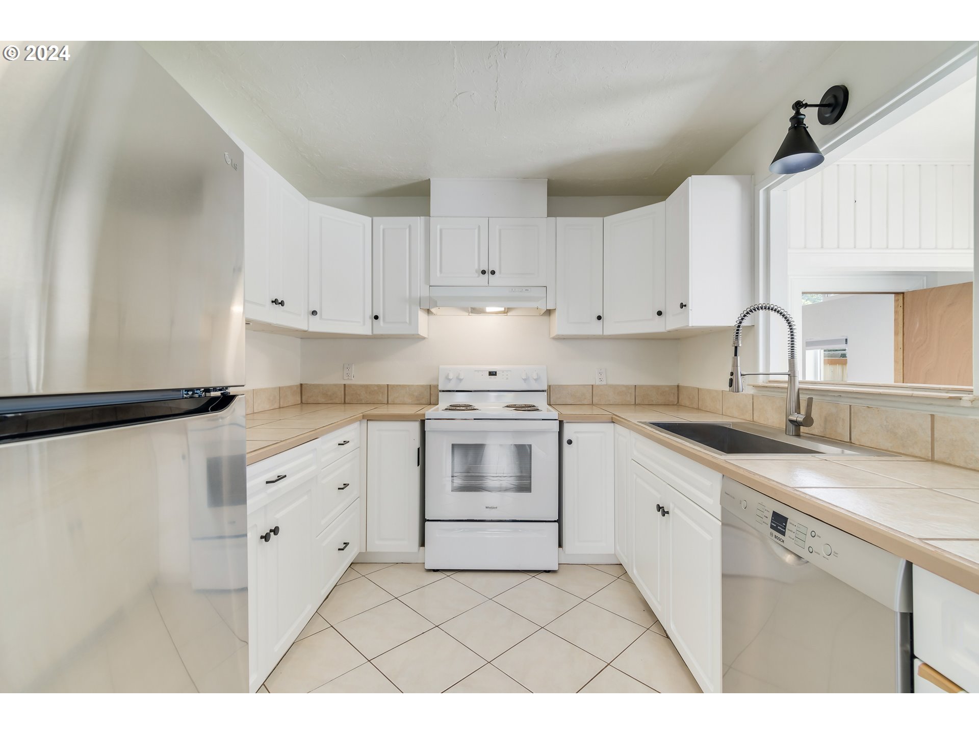 5 West 37th Avenue Eugene, OR 97405 - Photo 8 of 42 Kitchen