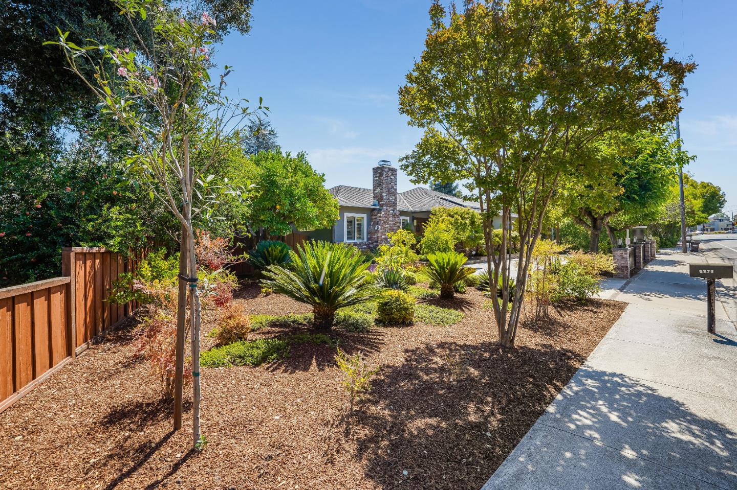 2275 Grant Road Los Altos, CA 94024 - Photo 5 of 66