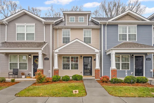 $1,295 | 215 Alexander Boulevard, Clarksville, TN 37040