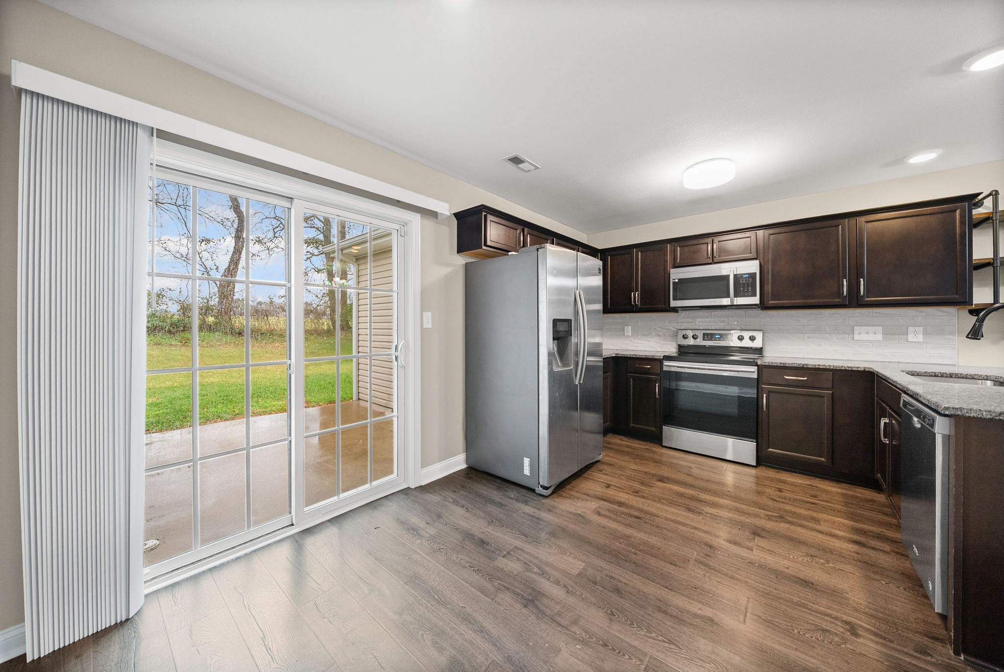 215 Alexander Boulevard Clarksville, TN 37040 - Photo 11 of 29