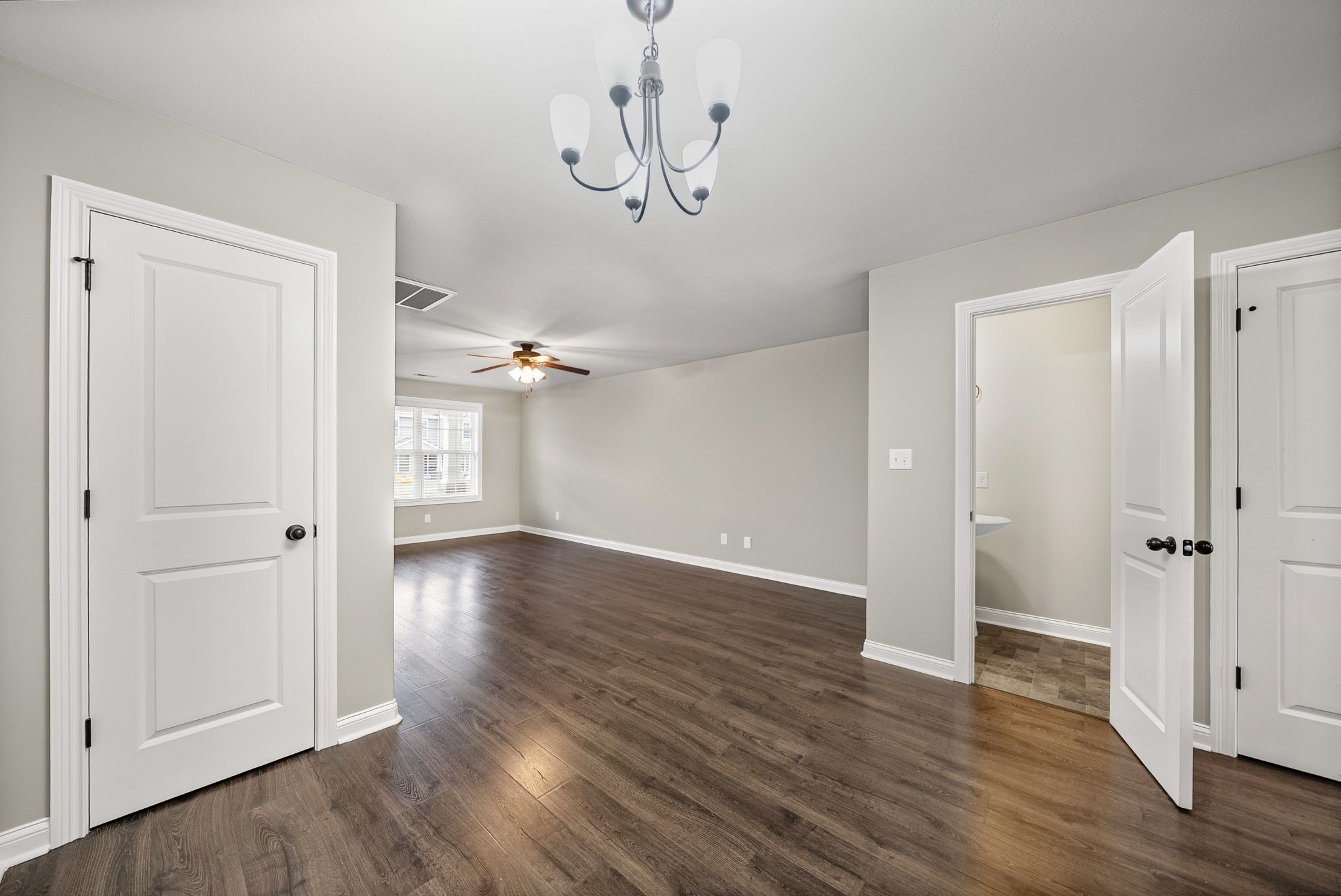 215 Alexander Boulevard Clarksville, TN 37040 - Photo 7 of 29