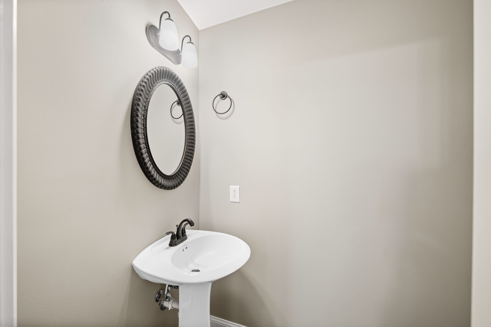 215 Alexander Boulevard Clarksville, TN 37040 - Photo 8 of 29