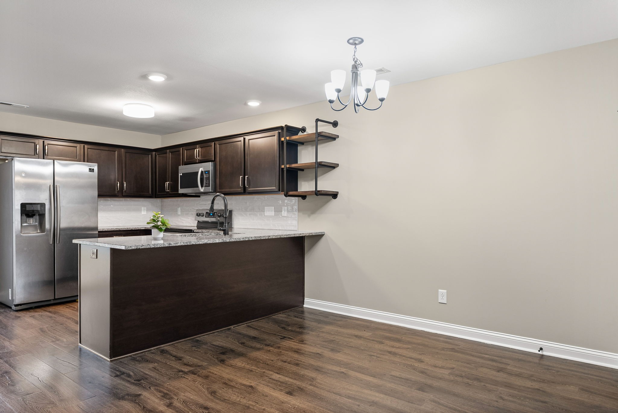 215 Alexander Boulevard Clarksville, TN 37040 - Photo 9 of 29