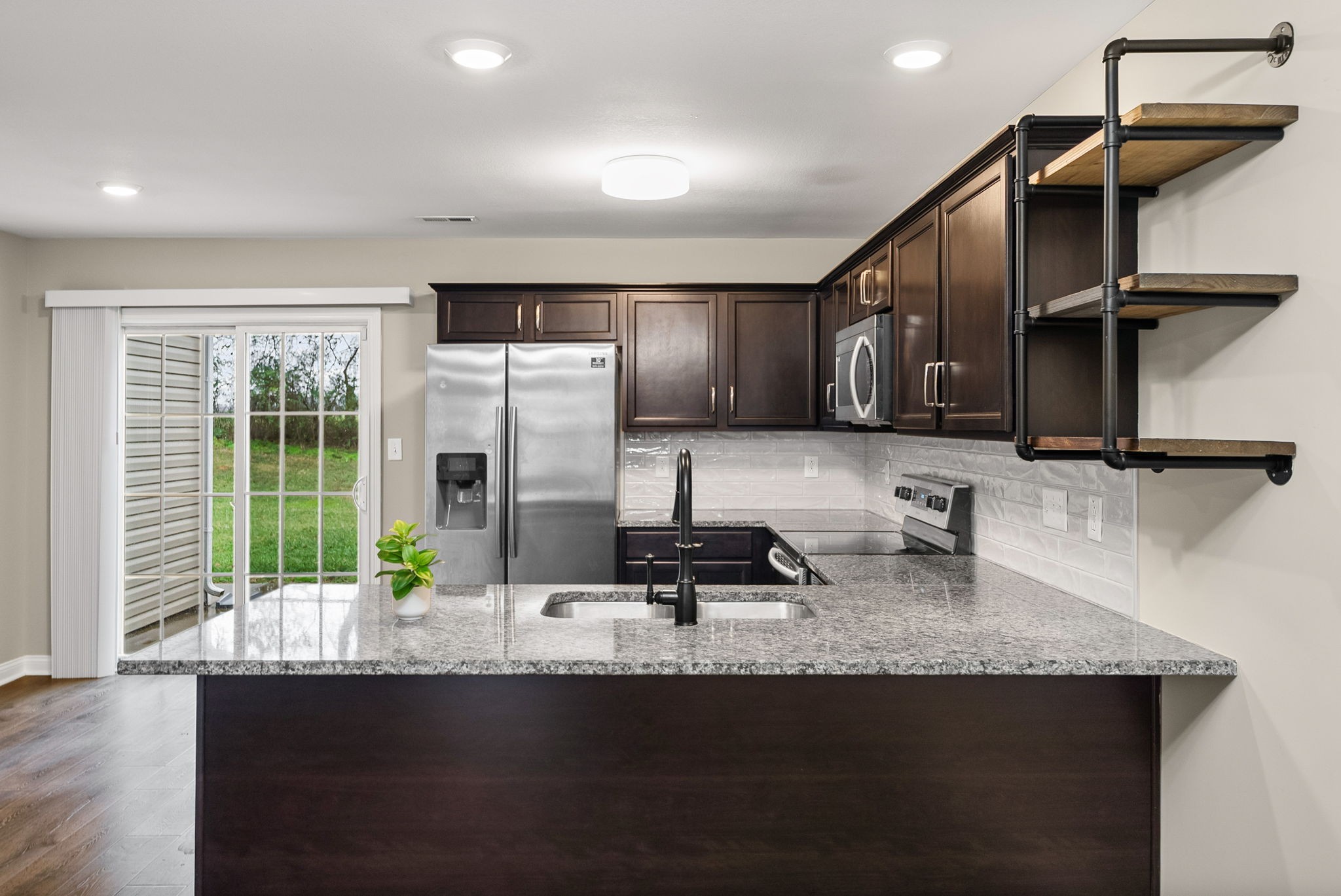 215 Alexander Boulevard Clarksville, TN 37040 - Photo 10 of 29