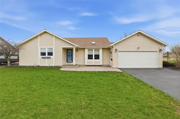 $299,900 | 79 Kaye Park Terrace, Gates, NY 14624