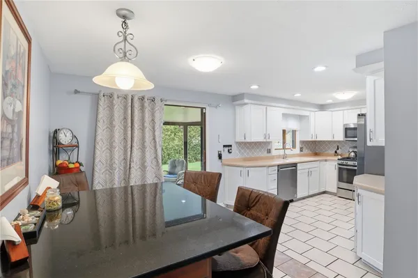 $299,900 | 79 Kaye Park Terrace, Gates, NY 14624