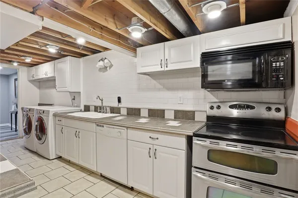 $299,900 | 79 Kaye Park Terrace, Gates, NY 14624