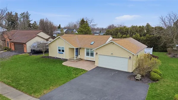$299,900 | 79 Kaye Park Terrace, Gates, NY 14624