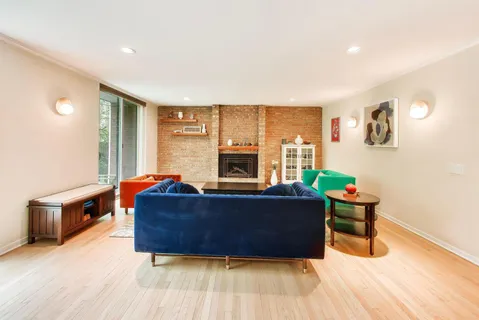 $1,700,000 | 1203 East 50th Street, Chicago, IL 60615