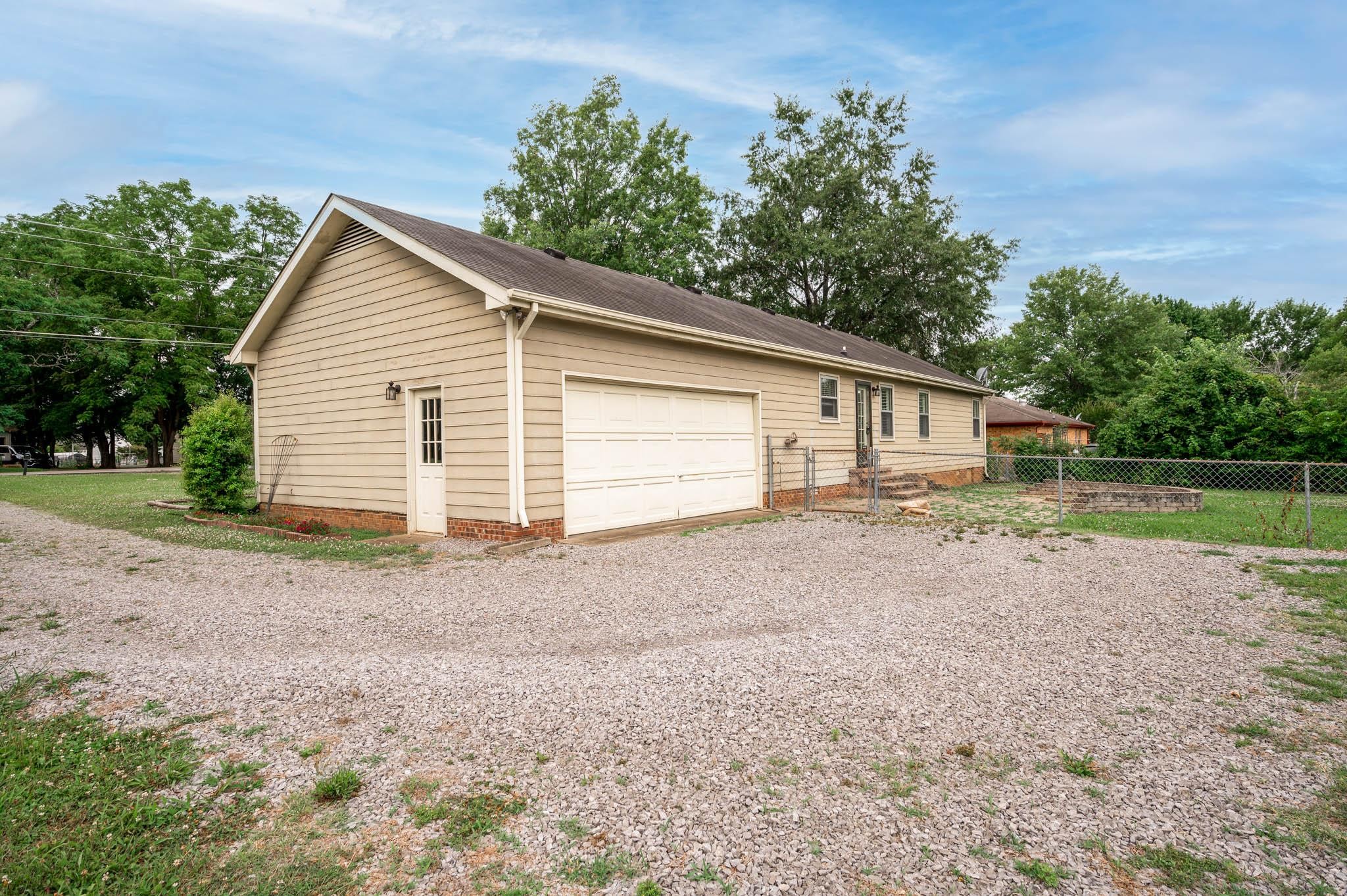 4722 Blackman Road Murfreesboro, TN 37129 - Photo 13 of 20 Gallery Image 13