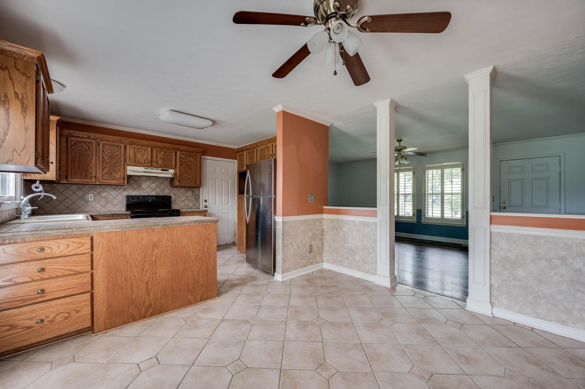 4722 Blackman Road Murfreesboro, TN 37129 - Photo 4 of 20 Gallery Image 4