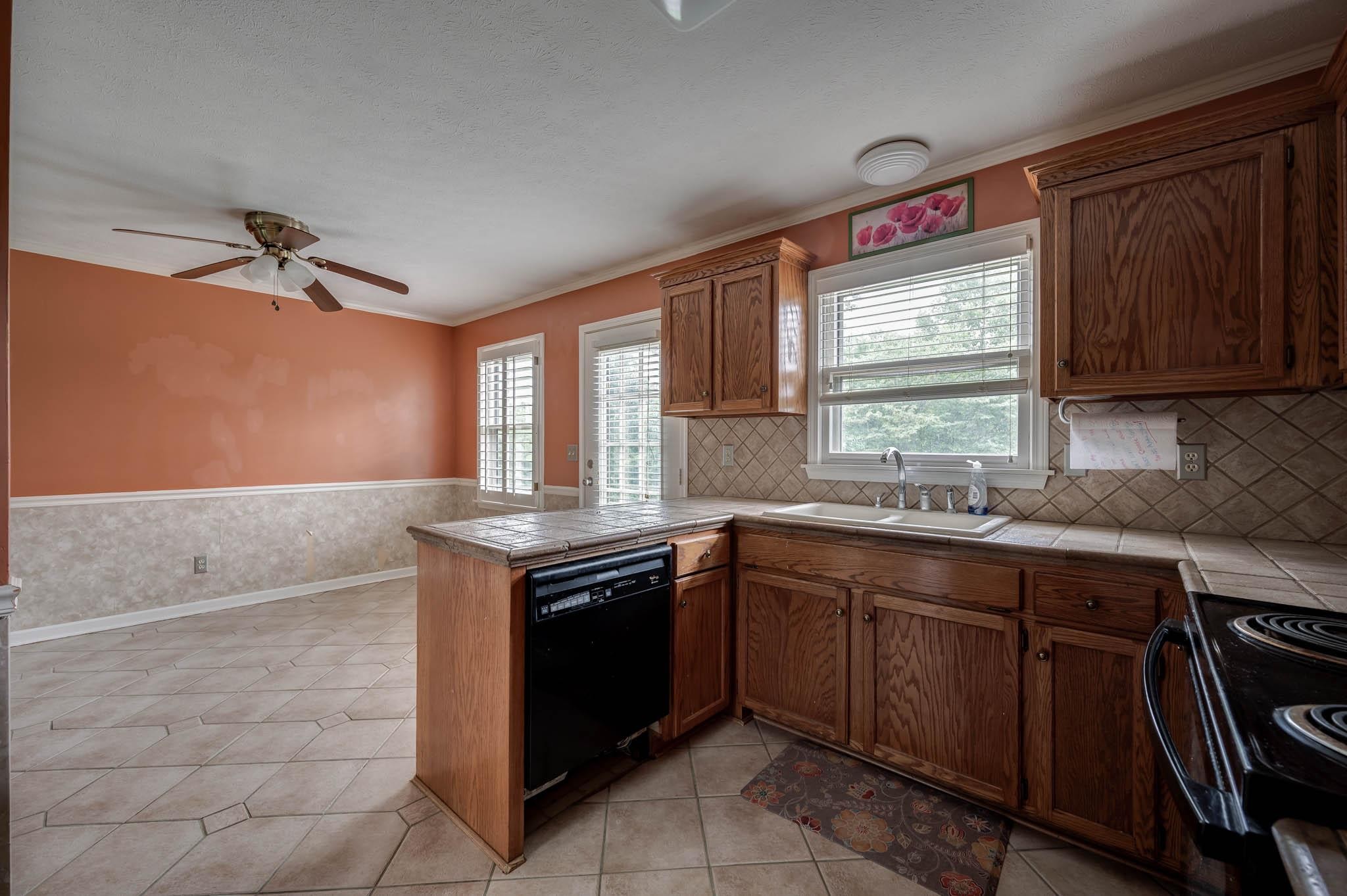 4722 Blackman Road Murfreesboro, TN 37129 - Photo 6 of 20 Gallery Image 6