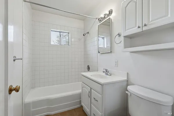 $1,049,000 | 834 Meadowsweet Drive, Corte Madera, CA 94925