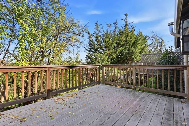 $1,119,000 | 834 Meadowsweet Drive, Corte Madera, CA 94925