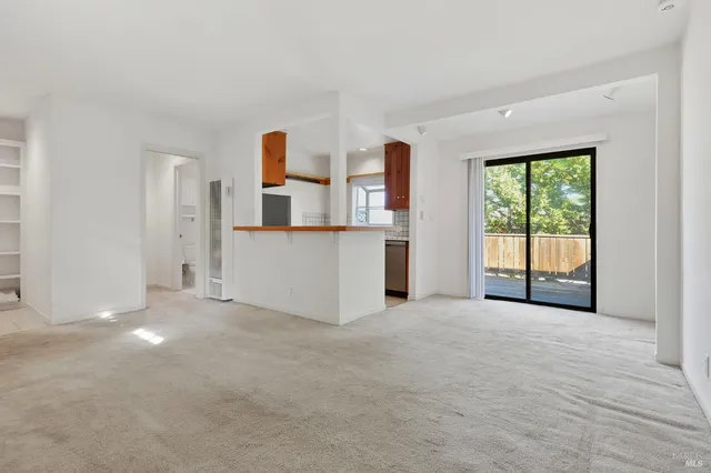 $1,119,000 | 834 Meadowsweet Drive, Corte Madera, CA 94925