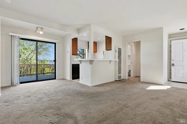 $1,119,000 | 834 Meadowsweet Drive, Corte Madera, CA 94925