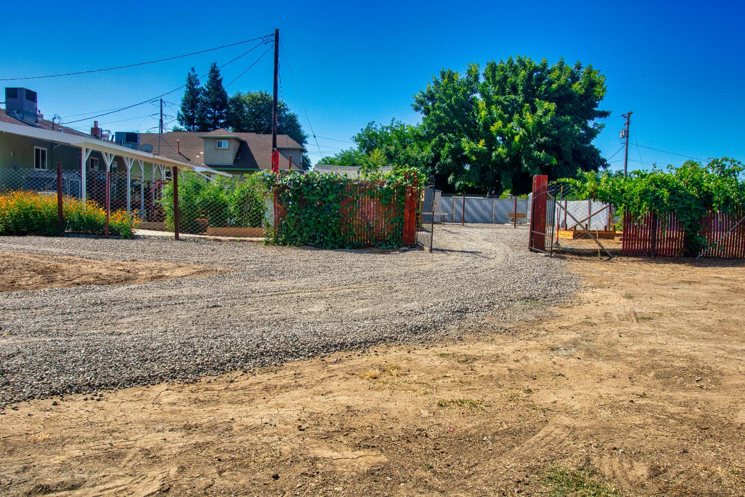 1639 Alpine Road Stockton, CA 95215 - Photo 23 of 96
