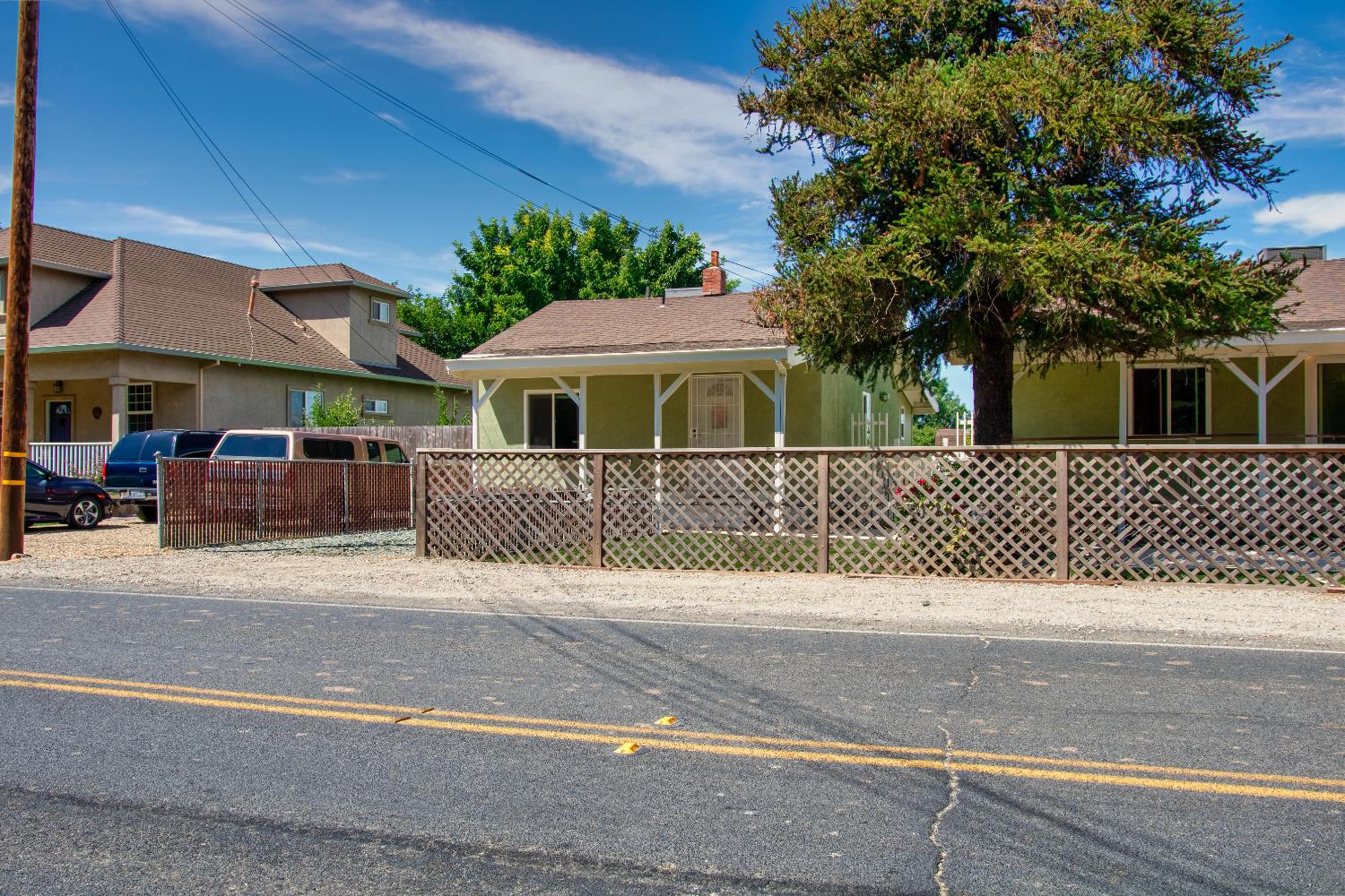 1639 Alpine Road Stockton, CA 95215 - Photo 46 of 96 a front view of a house with a yard