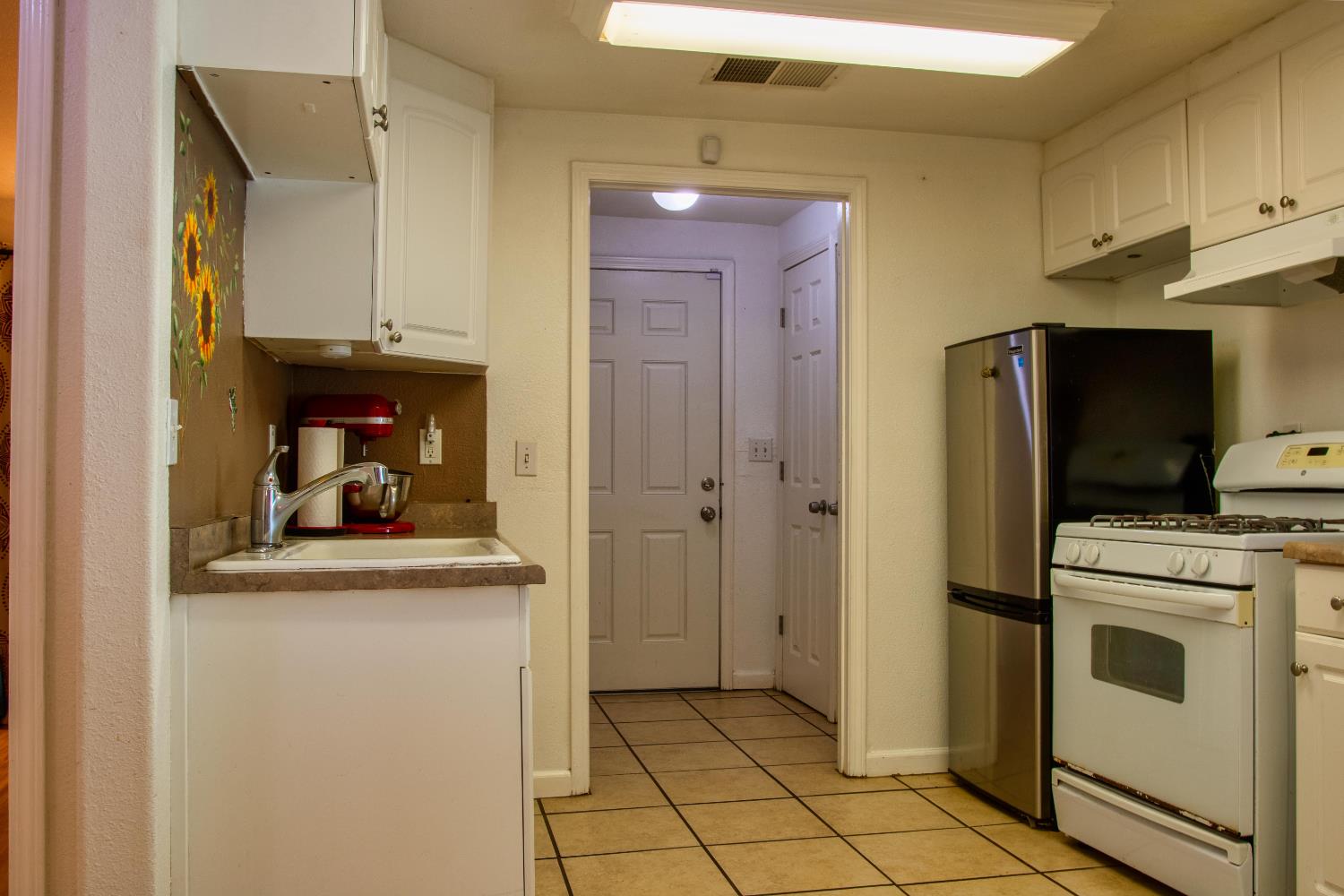 1639 Alpine Road Stockton, CA 95215 - Photo 53 of 96