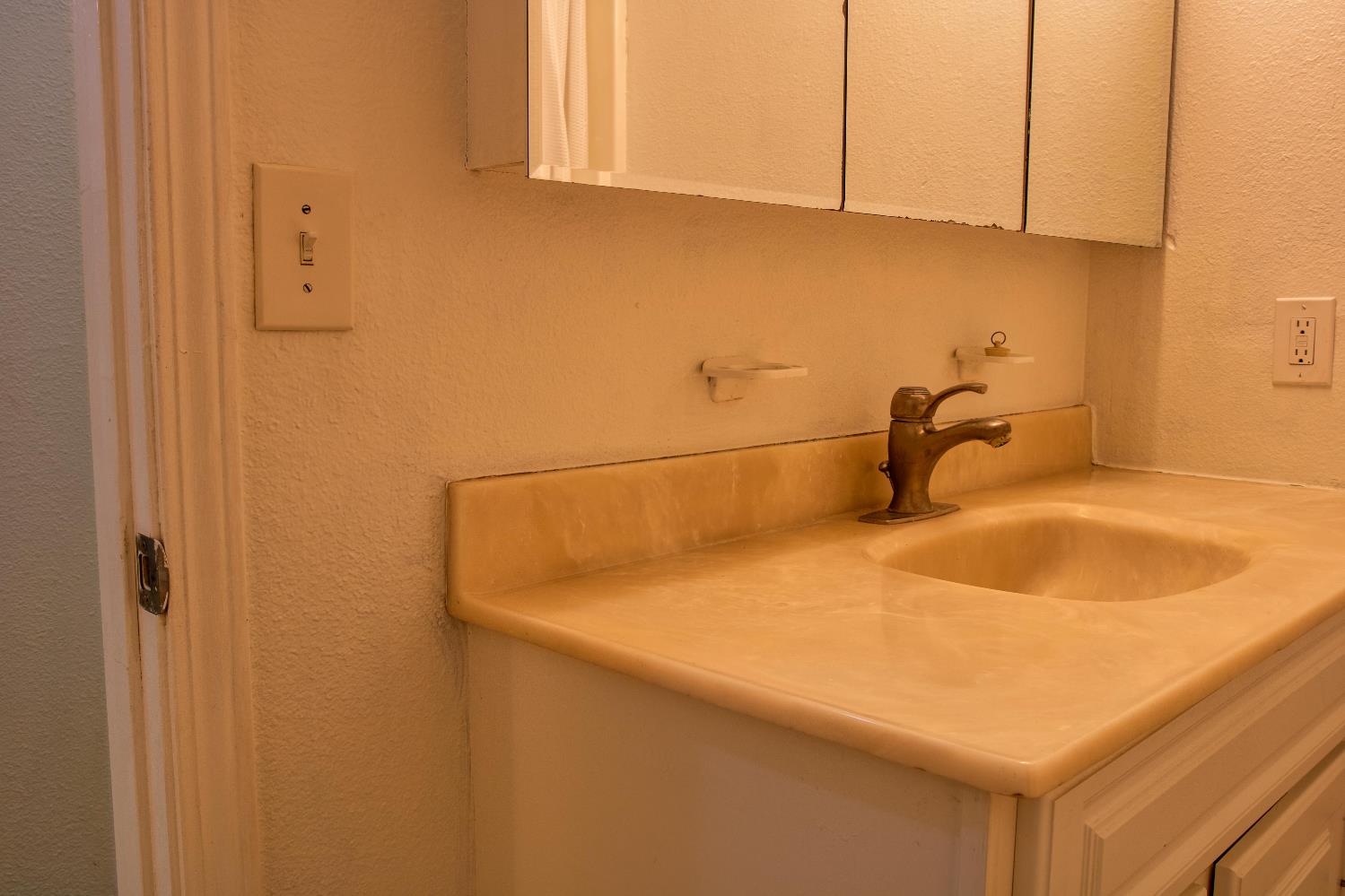 1639 Alpine Road Stockton, CA 95215 - Photo 58 of 96
