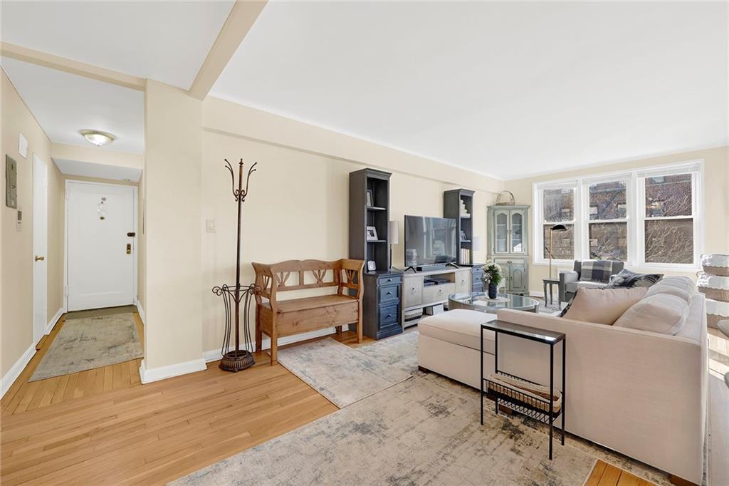 9430 Ridge Boulevard, Unit 4G Brooklyn, NY 11209 - Photo 8 of 19 Gallery Image 8