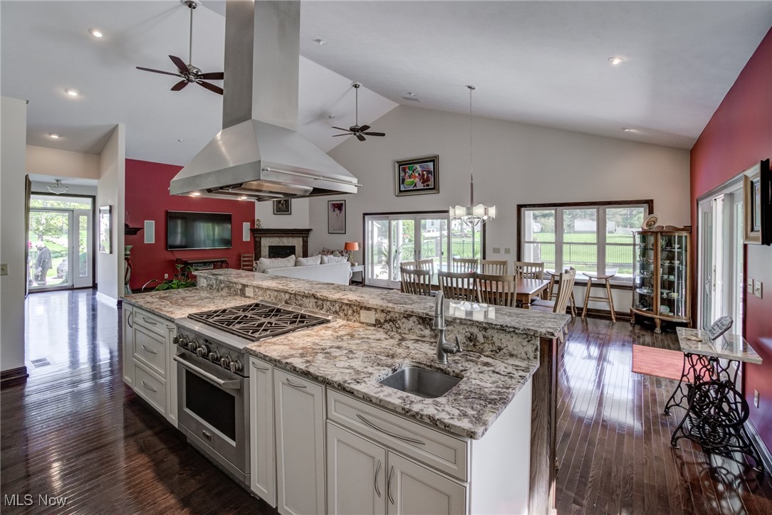 2586 River Road Willoughby, OH 44094 - Photo 7 of 49 Gallery Image 7