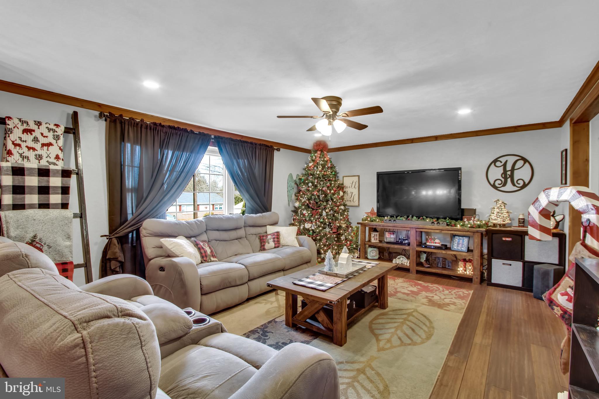 206 Forest Hills Road Red Lion, PA 17356 - Photo 4 of 28 Gallery Image 4
