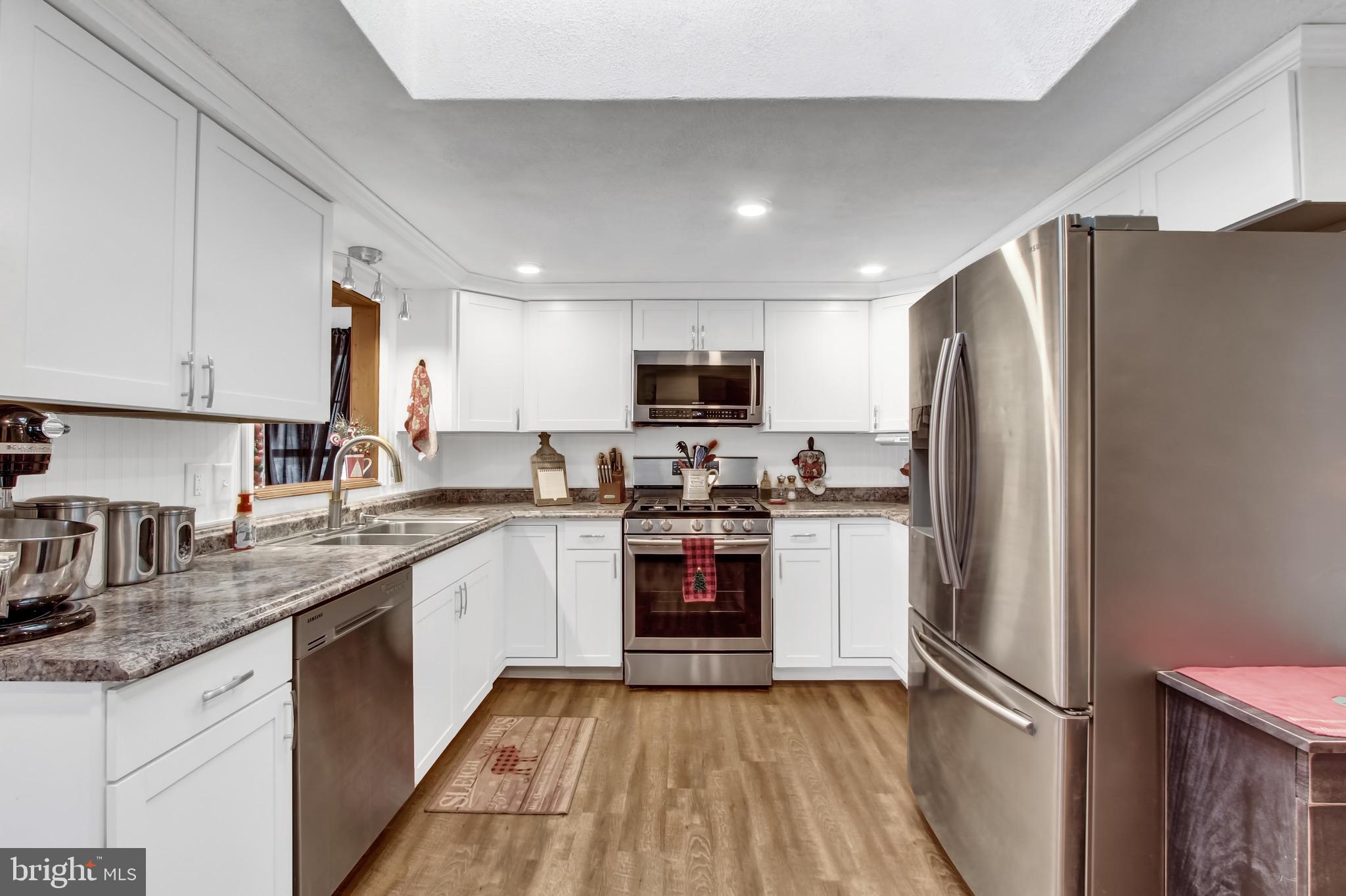 206 Forest Hills Road Red Lion, PA 17356 - Photo 7 of 28 Gallery Image 7