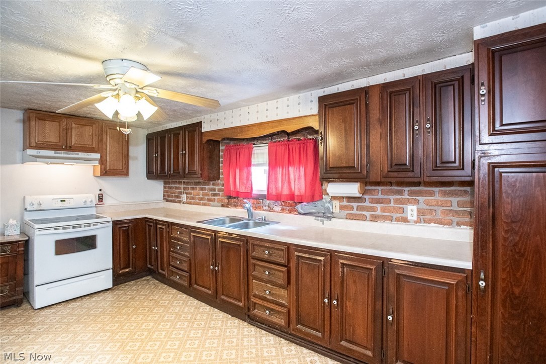 4826 Beach Road Medina, OH 44256 - Photo 10 of 17 Gallery Image 10