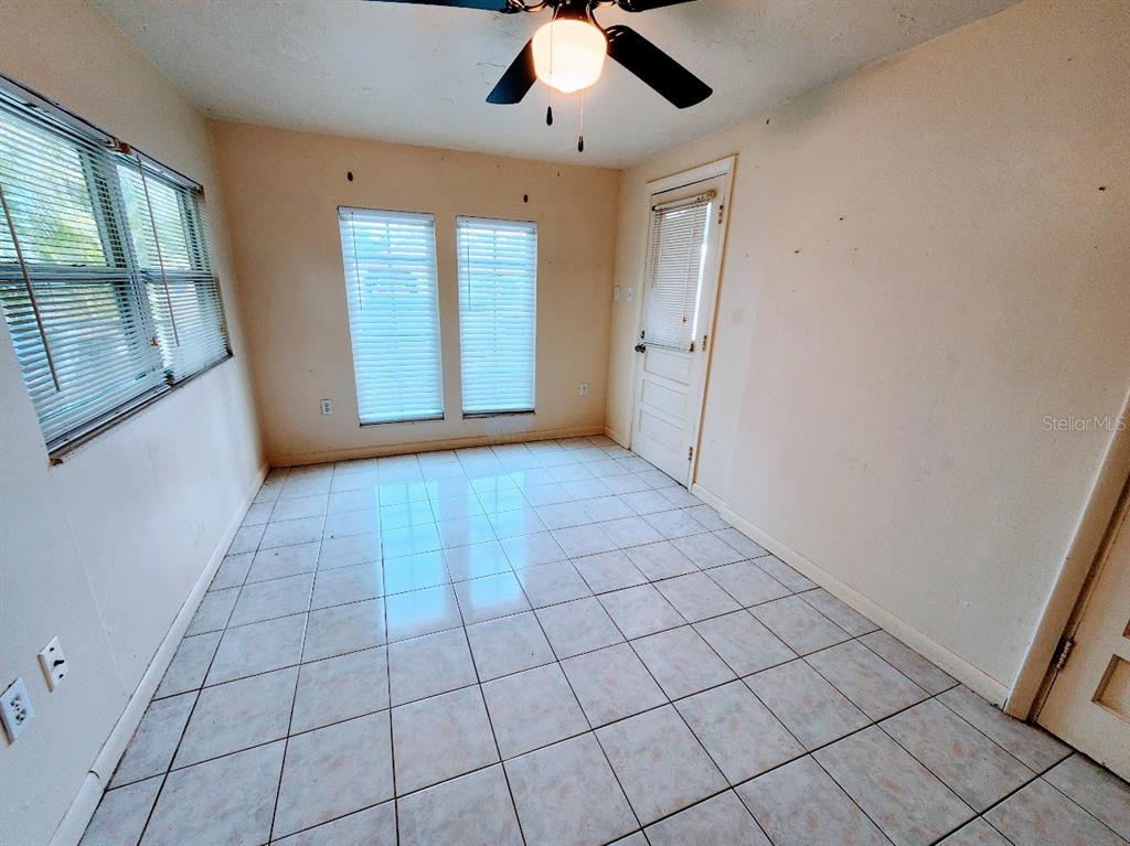 385 Pelican Road Venice, FL 34293 - Photo 14 of 45