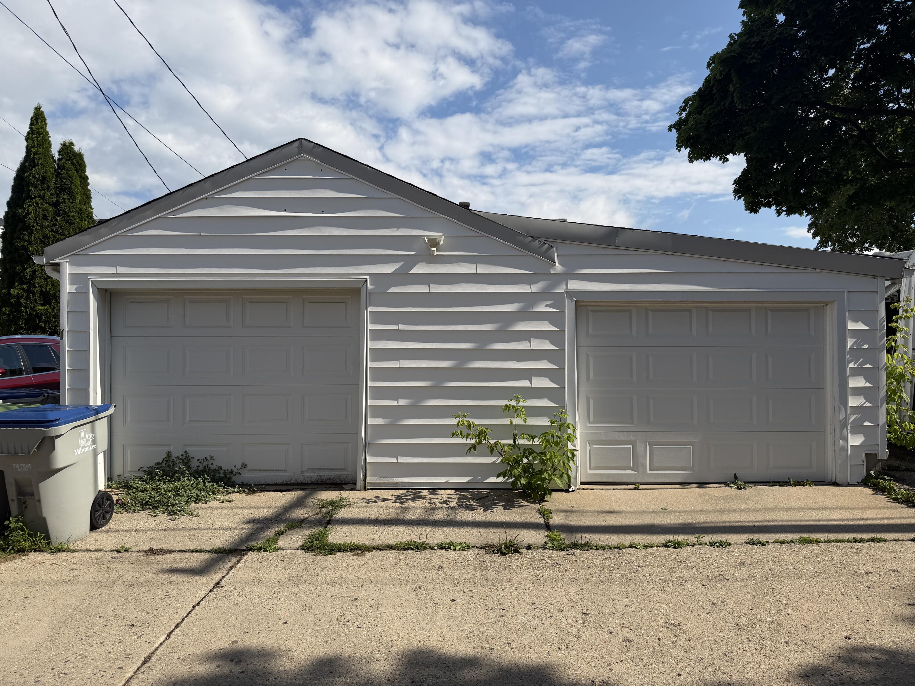 7203 West Hampton Avenue Milwaukee, WI 53218 - Photo 19 of 19 IMG_1993