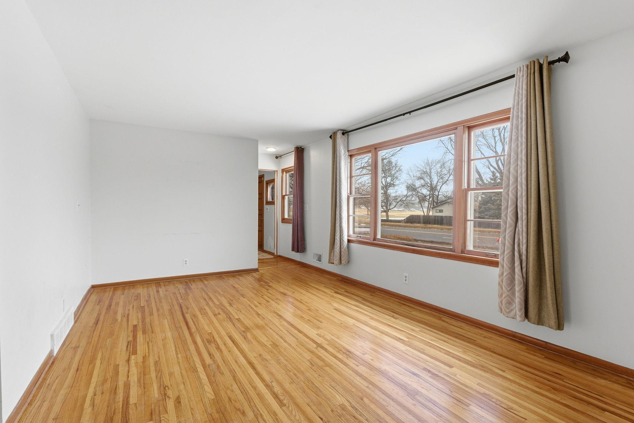 2082 Diffley Road Eagan, MN 55122 - Photo 12 of 37