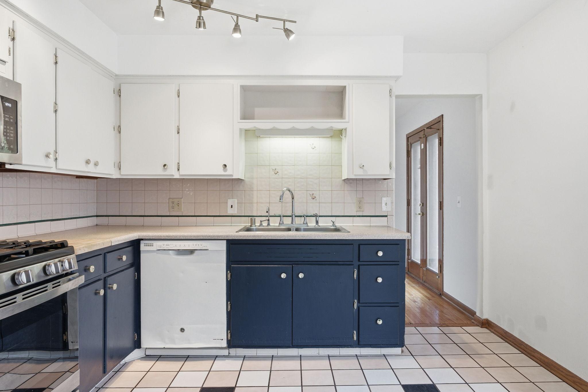 2082 Diffley Road Eagan, MN 55122 - Photo 19 of 37