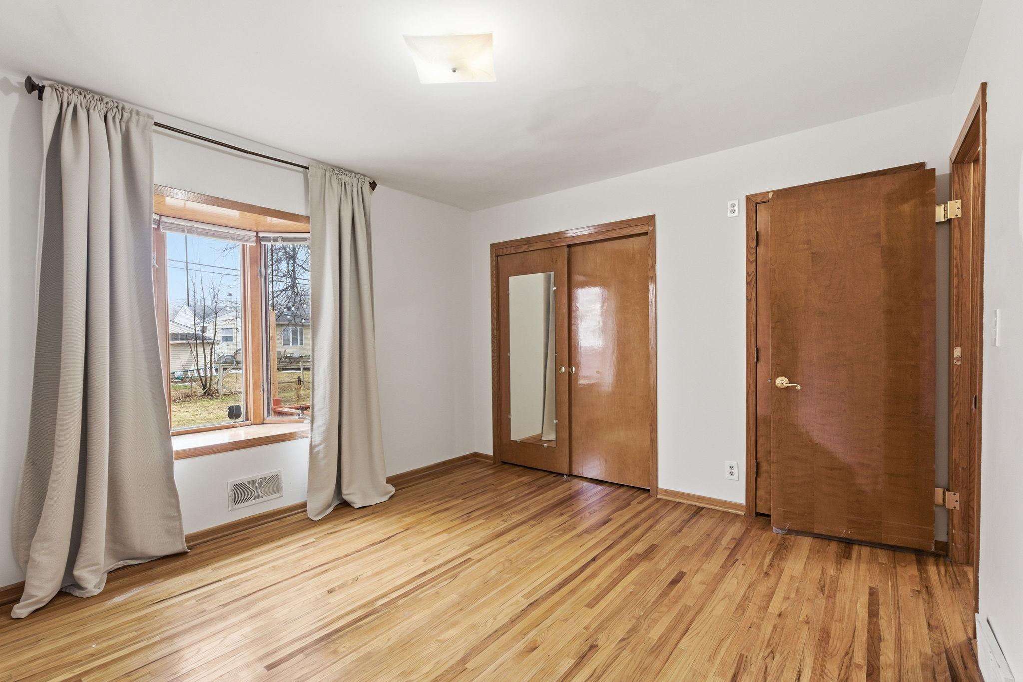 2082 Diffley Road Eagan, MN 55122 - Photo 23 of 37