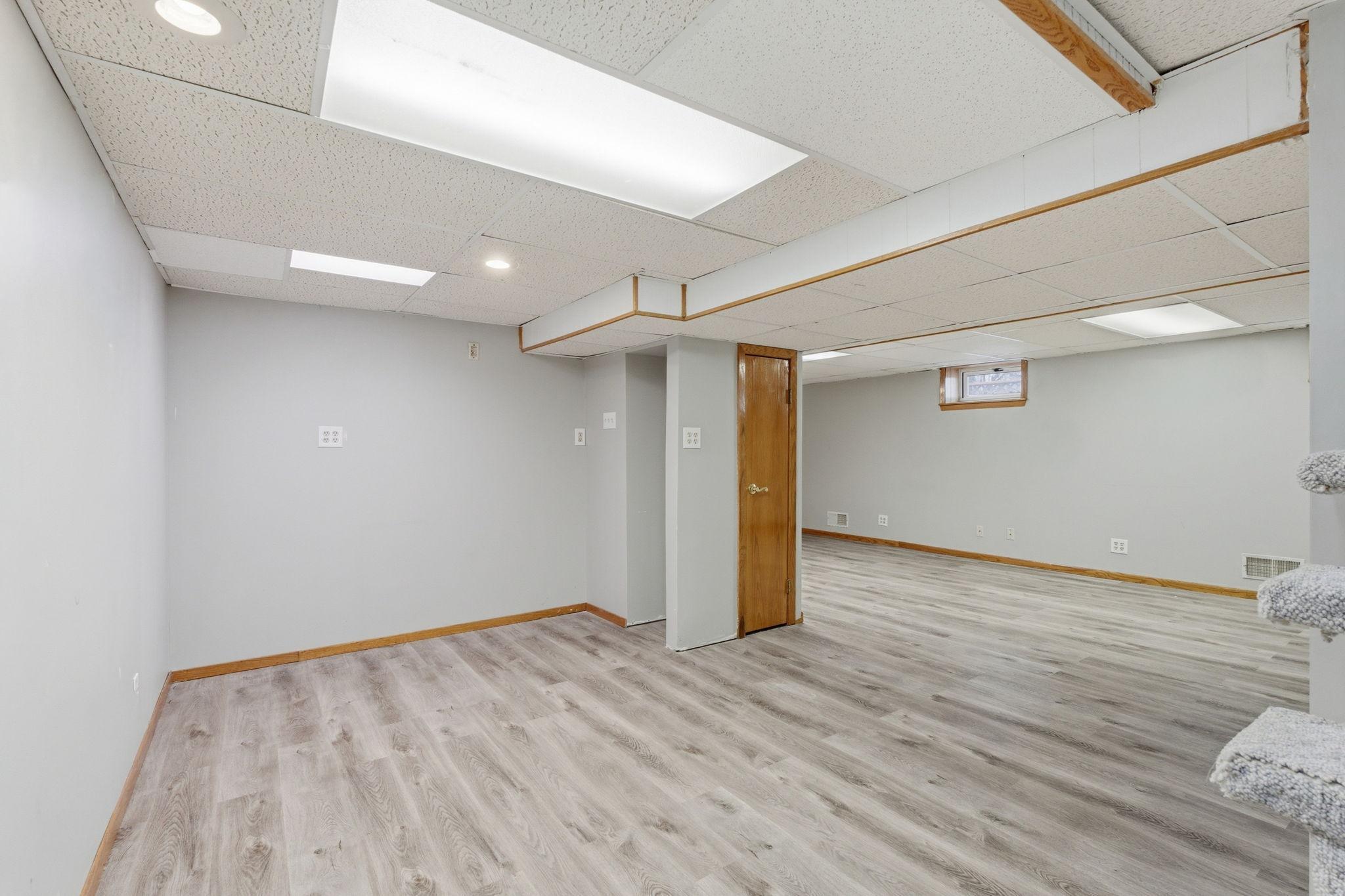 2082 Diffley Road Eagan, MN 55122 - Photo 28 of 37