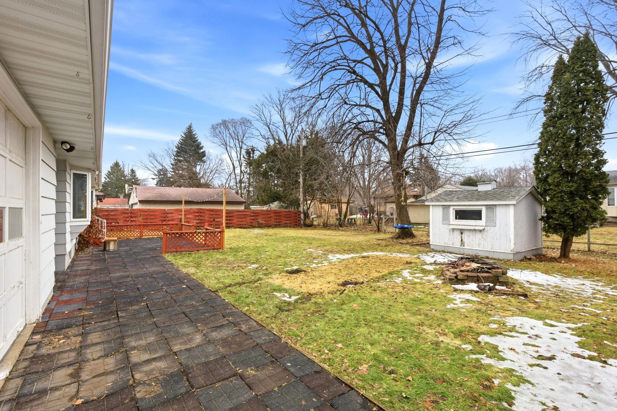 2082 Diffley Road Eagan, MN 55122 - Photo 4 of 37