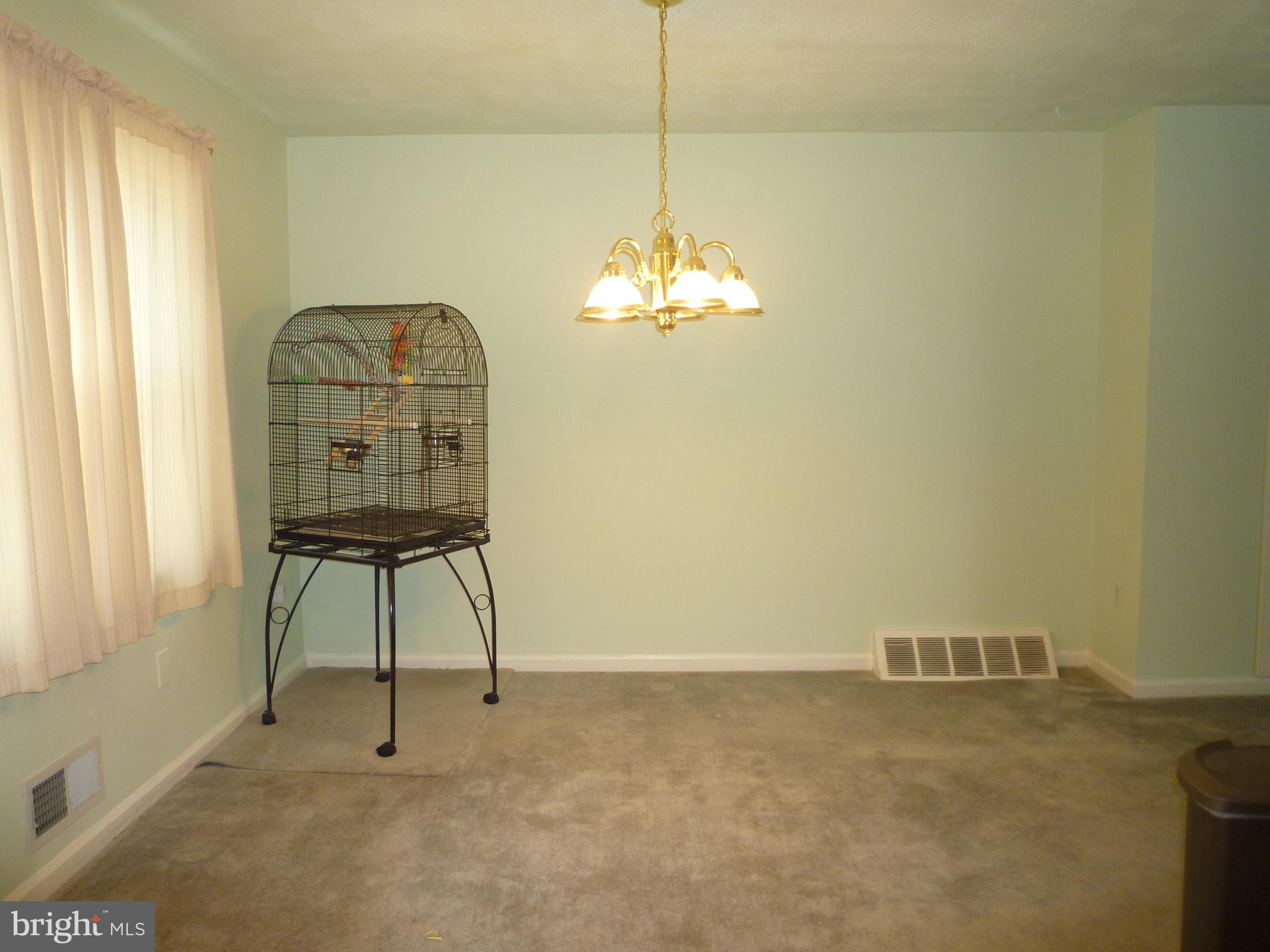 207 Southeastern Terrace Baltimore, MD 21221 - Photo 13 of 28 Gallery Image 13