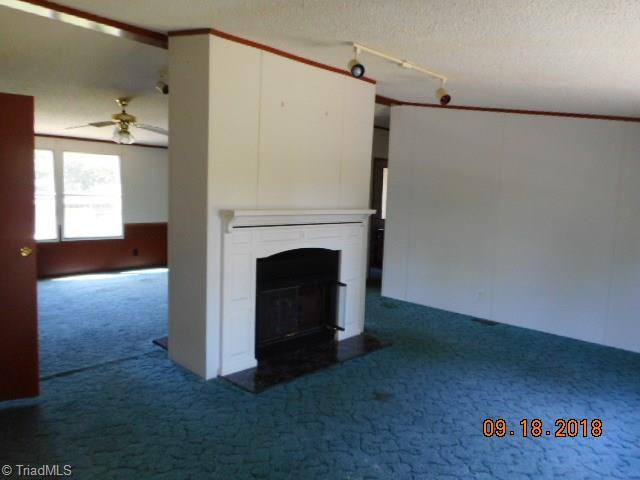 386 Michaels Road Mocksville, NC 27028 - Photo 4 of 17 Entrance