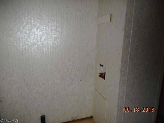 386 Michaels Road Mocksville, NC 27028 - Photo 7 of 17 Laundry