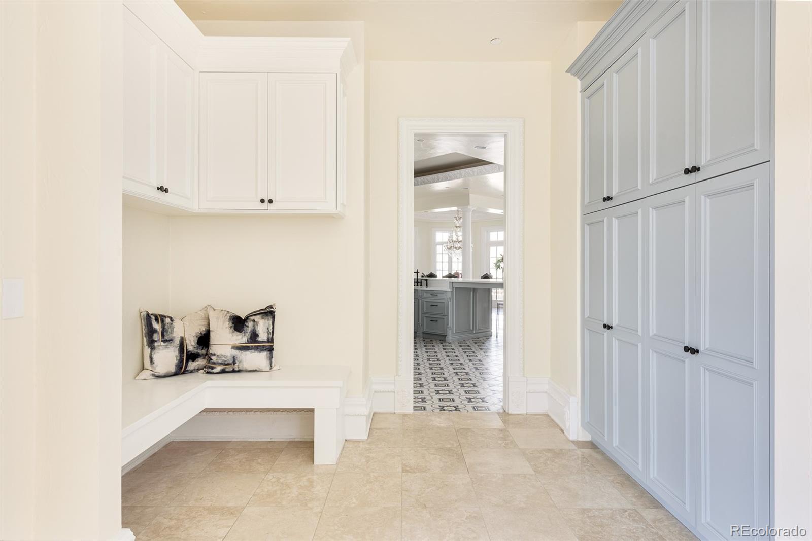 6729 Bear Point Trail Golden, CO 80403 - Photo 16 of 40