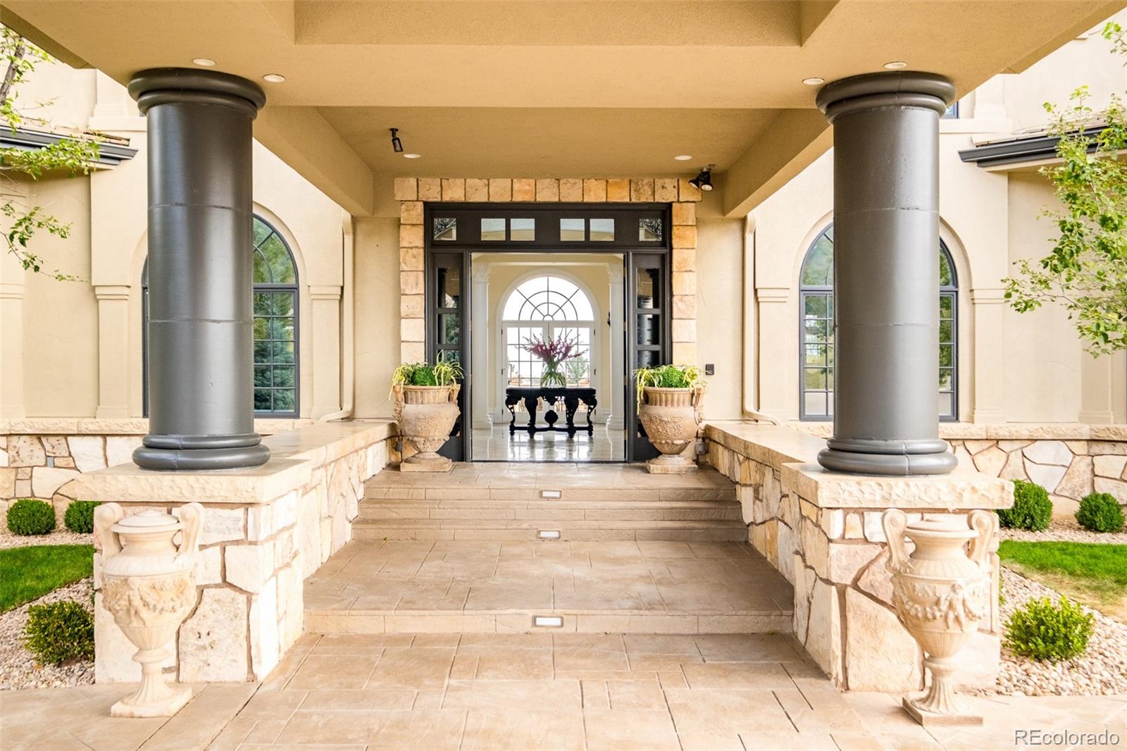 6729 Bear Point Trail Golden, CO 80403 - Photo 5 of 40