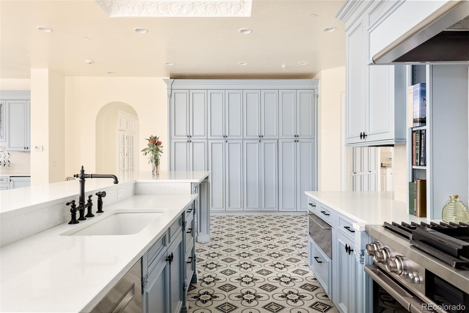 6729 Bear Point Trail Golden, CO 80403 - Photo 8 of 40